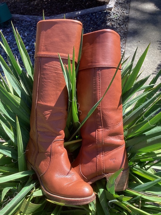 Frye Shoes - Beautiful Rare Vintage Frye Campus Fold Over Reddish Brown Tall Leather Boots🌺
